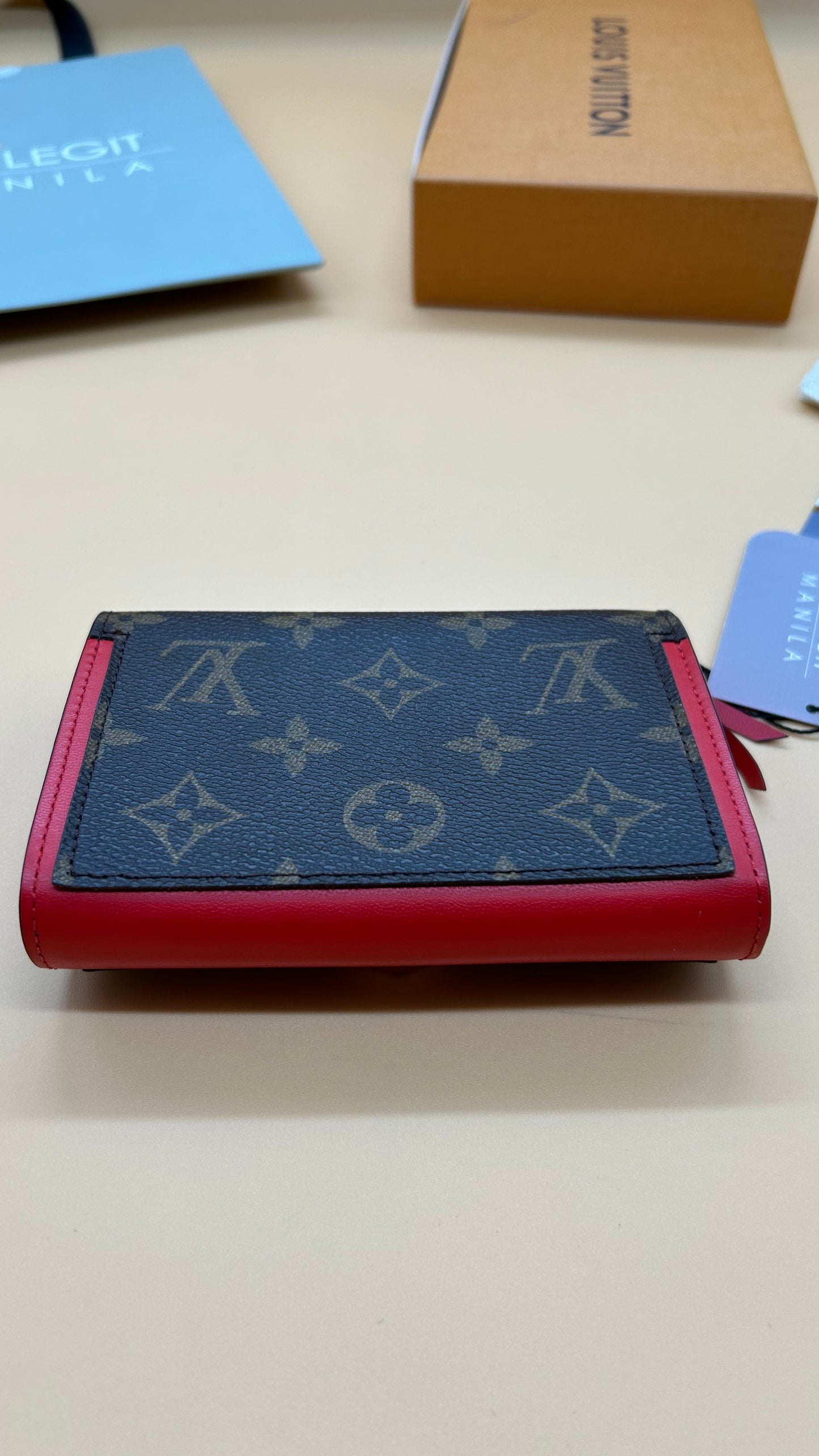 LV FLORE COMPACT WALLET