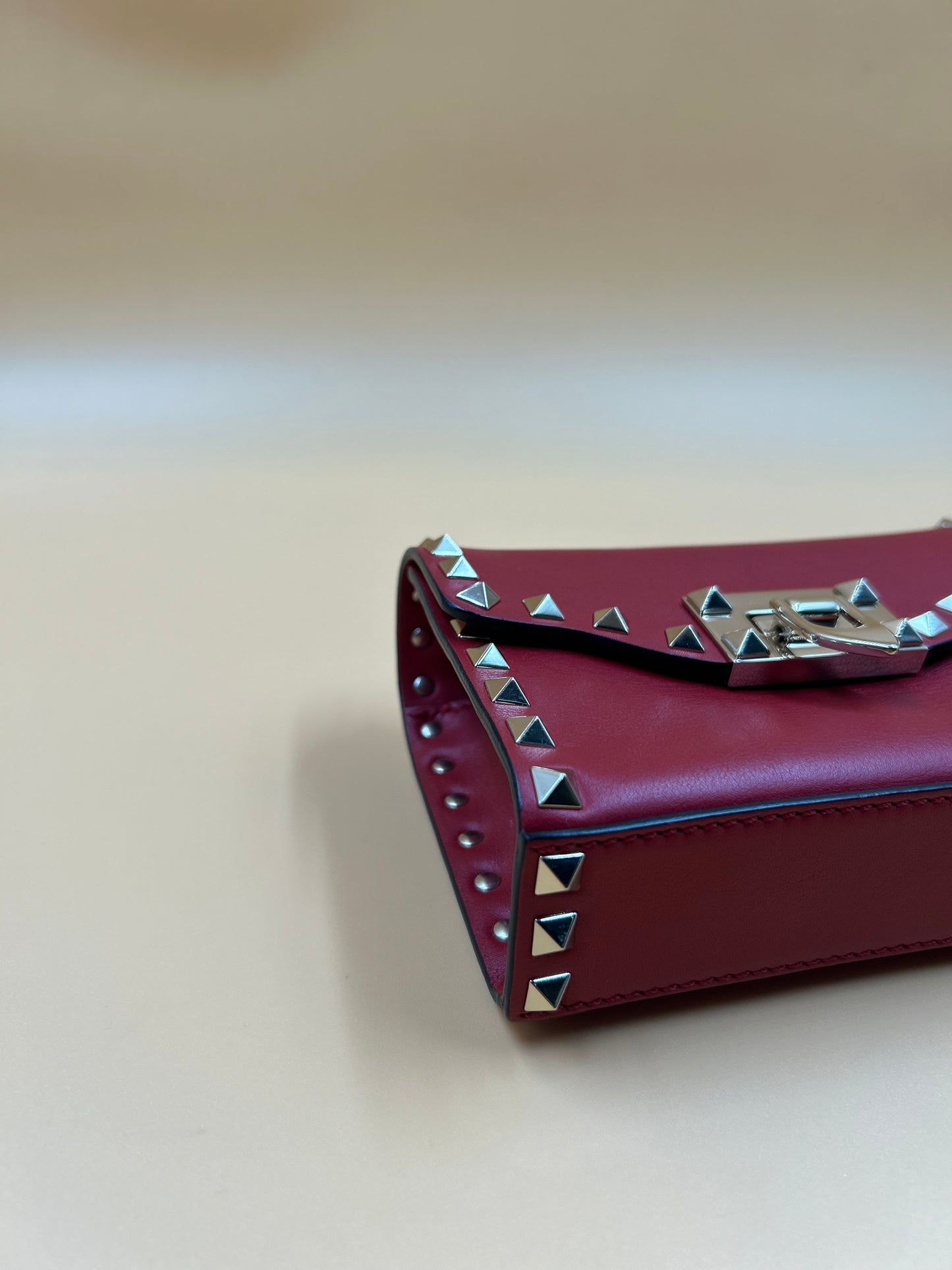 VALENTINO ROCKSTUD MINI SLING